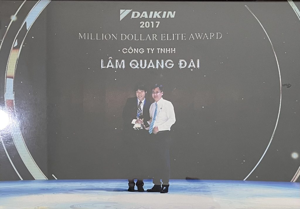 Giải thưởng Million Dollar Elite Award 2017 Lâm Quang Đại