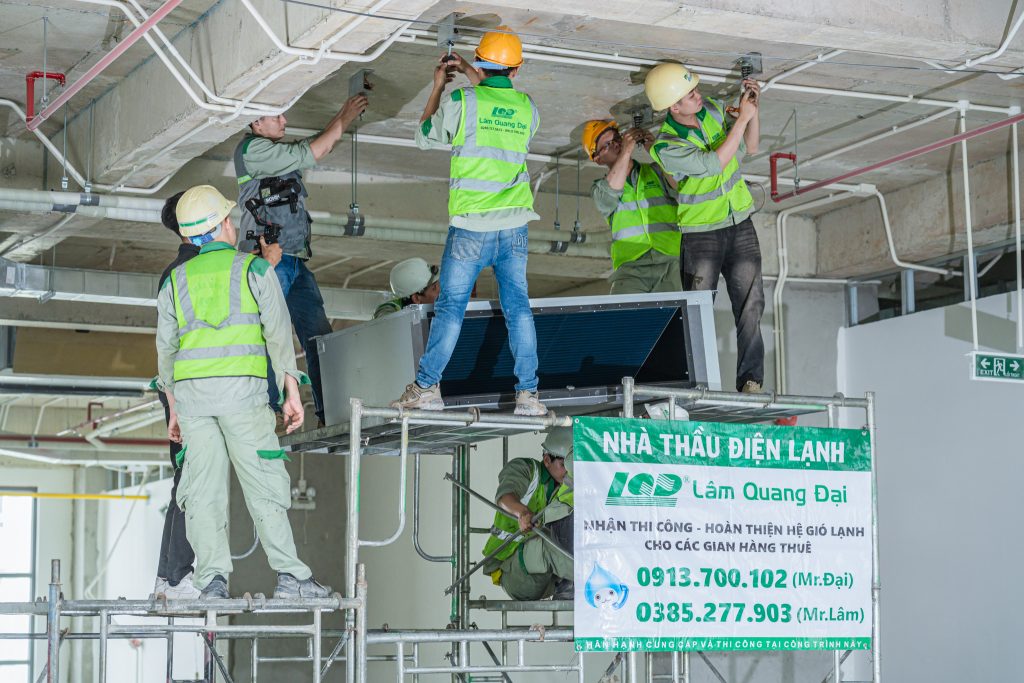 Lâm quang đại thi công máy lạnh âm trần